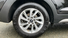 Hyundai Tucson 1.7 CRDi Blue Drive Premium 5dr 2WD Diesel Estate